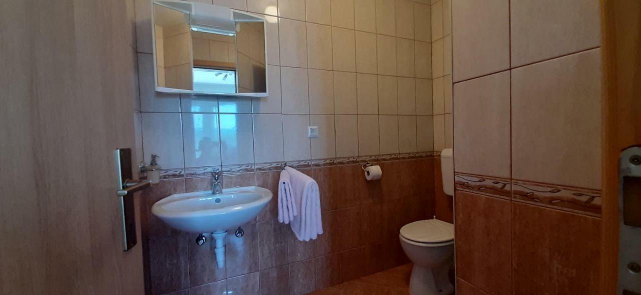 Rooms Jure Sabljak Grabovac  Exterior photo